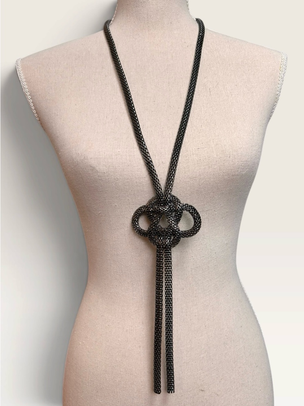 Simply Vera Vera Wang Gunmetal Mesh Celtic Knot Statement Lariat Necklace Rocker